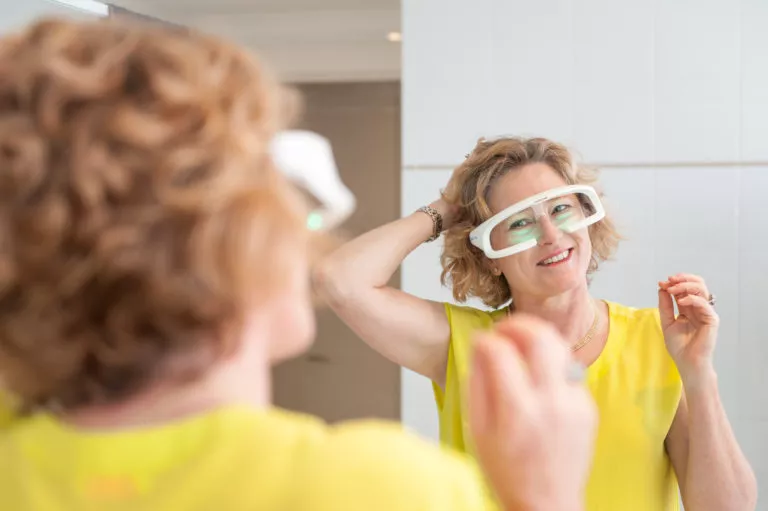 retimer light therapy glasses